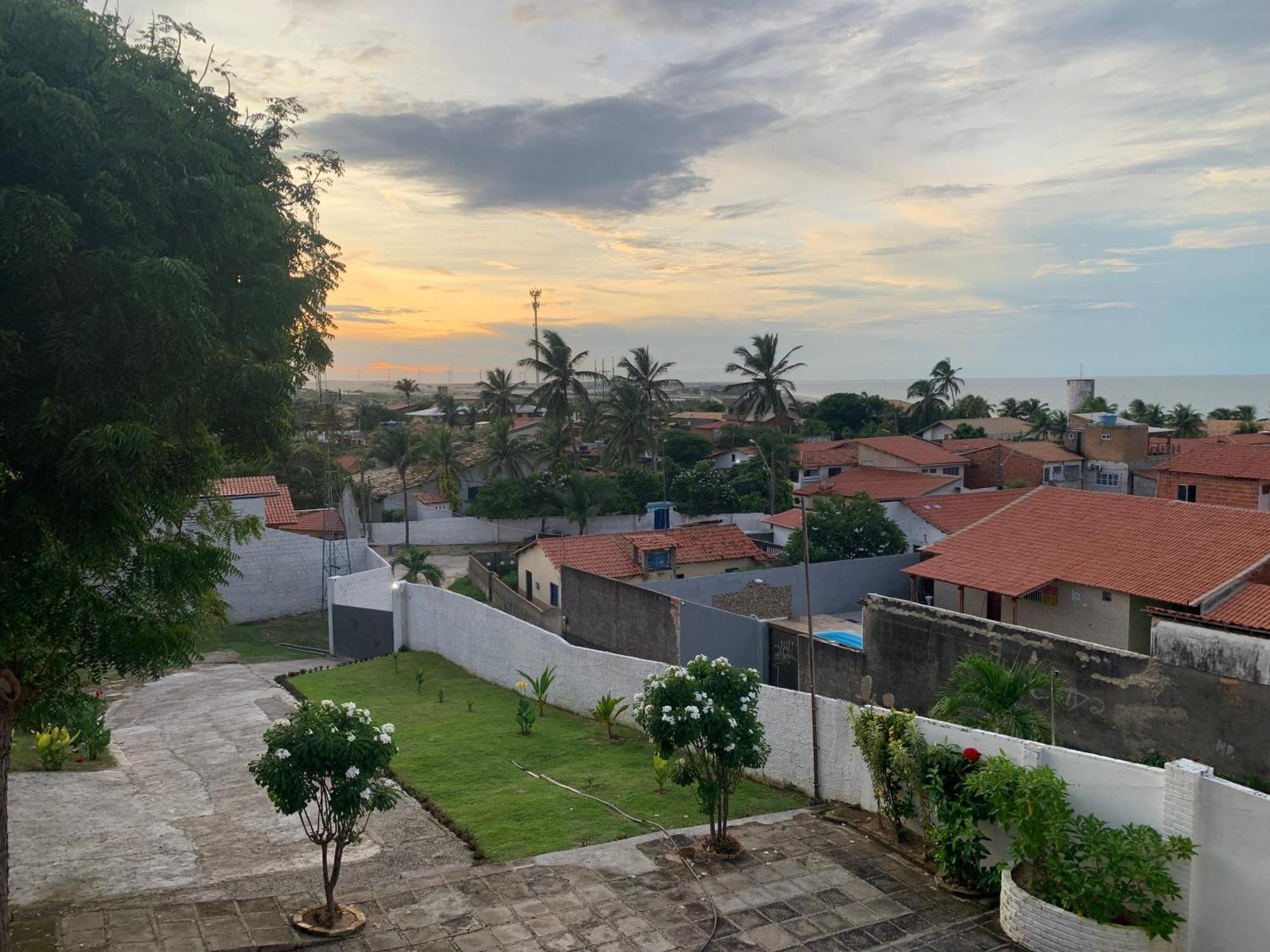 Morro Branco Suites - Hospedaria Morro Branco 贝贝里比 外观 照片
